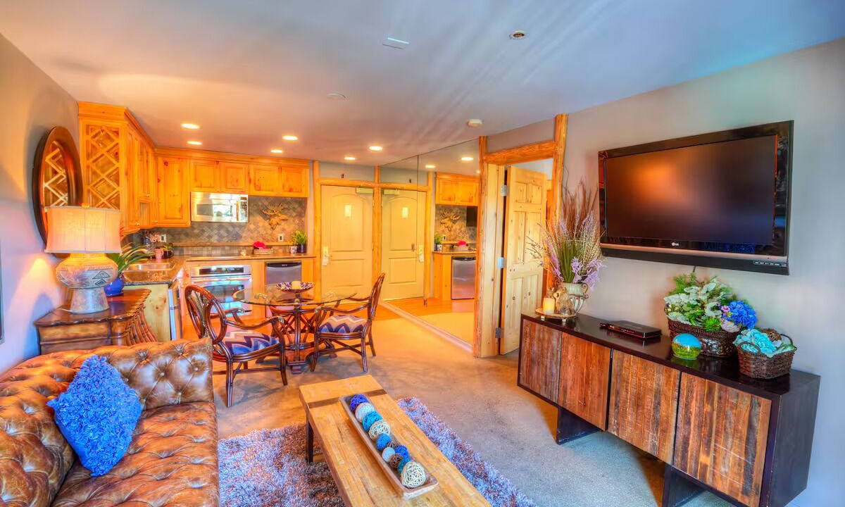 Photo of Livingroom in Mount Charleston