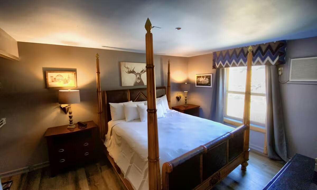 Photo of Bedroom in Mount Charleston