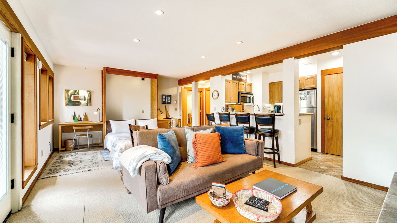 Photo of Bedroom in Tahoe Woods