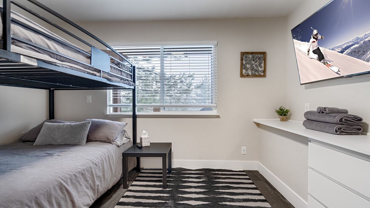 Photo of Bedroom in Tahoe Village