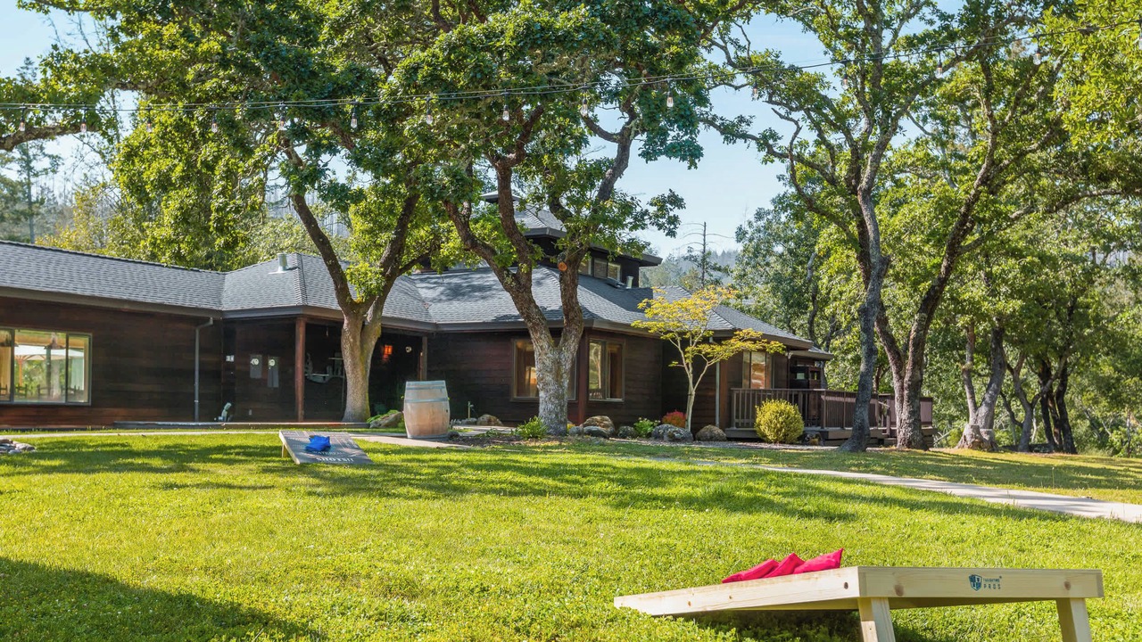 Photo of Outdoor in Kenwood