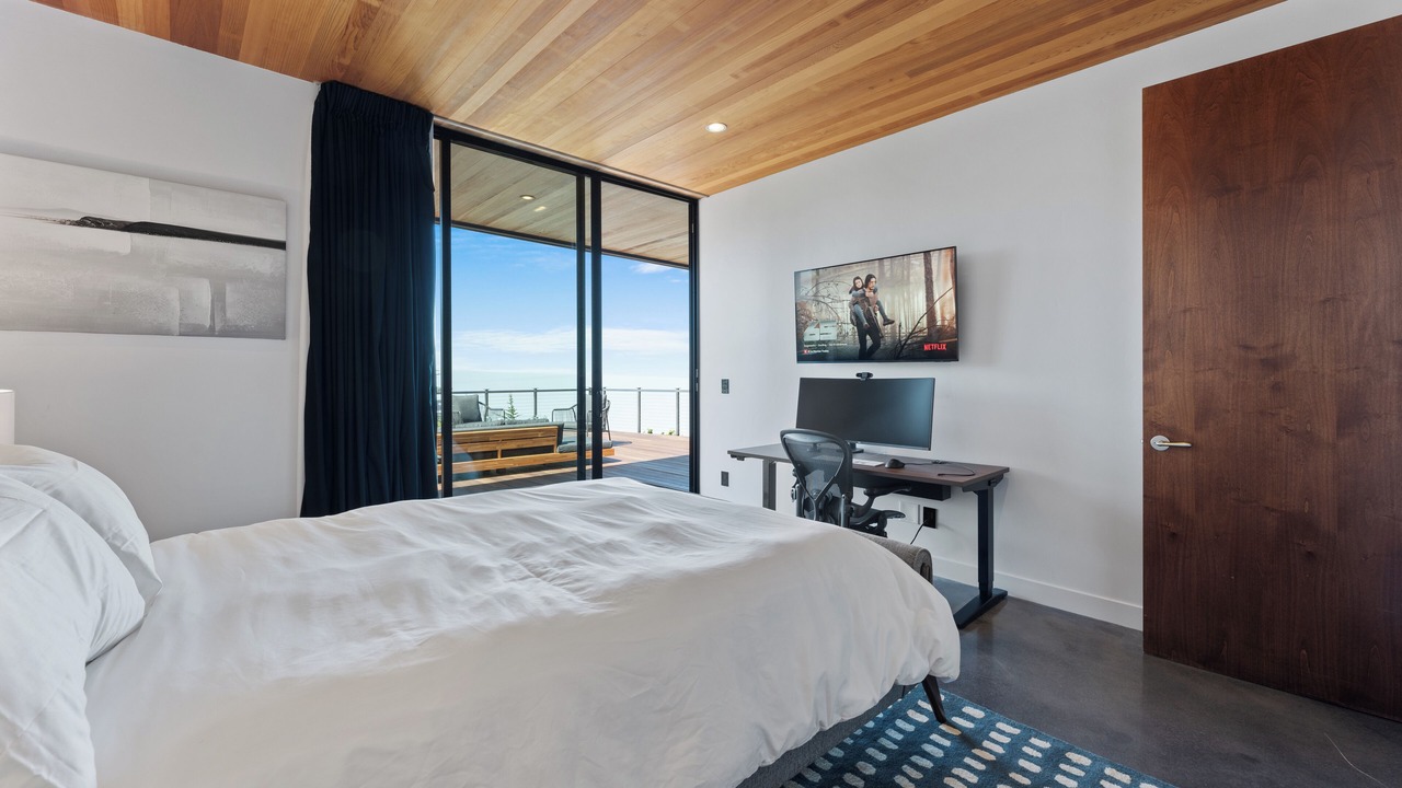 Photo of Bedroom in San Simeon
