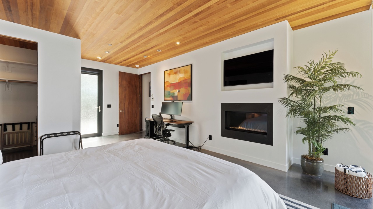 Photo of Bedroom in San Simeon
