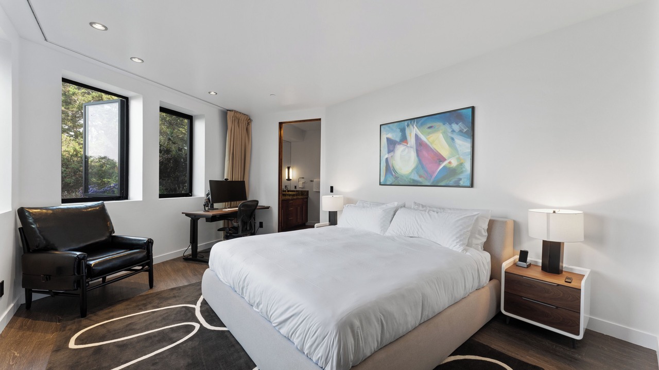 Photo of Bedroom in San Simeon