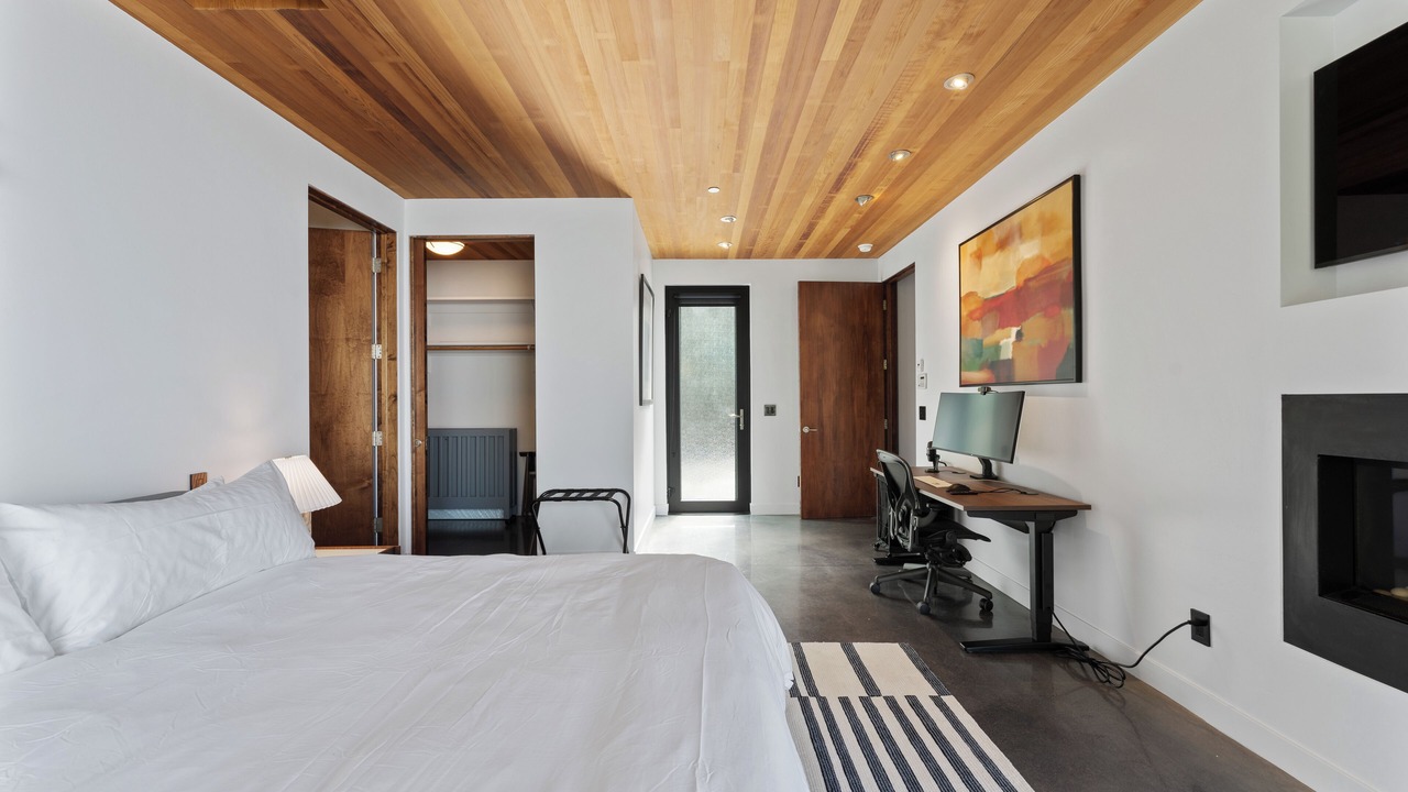 Photo of Bedroom in San Simeon