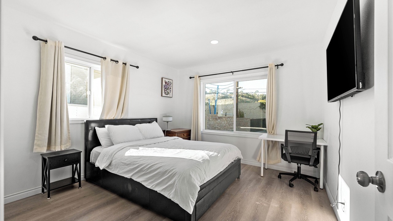Photo of Bedroom in Pomona