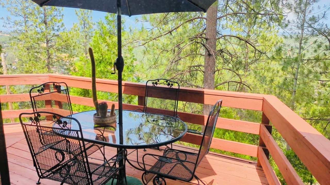Photo of Outdoor in Groveland