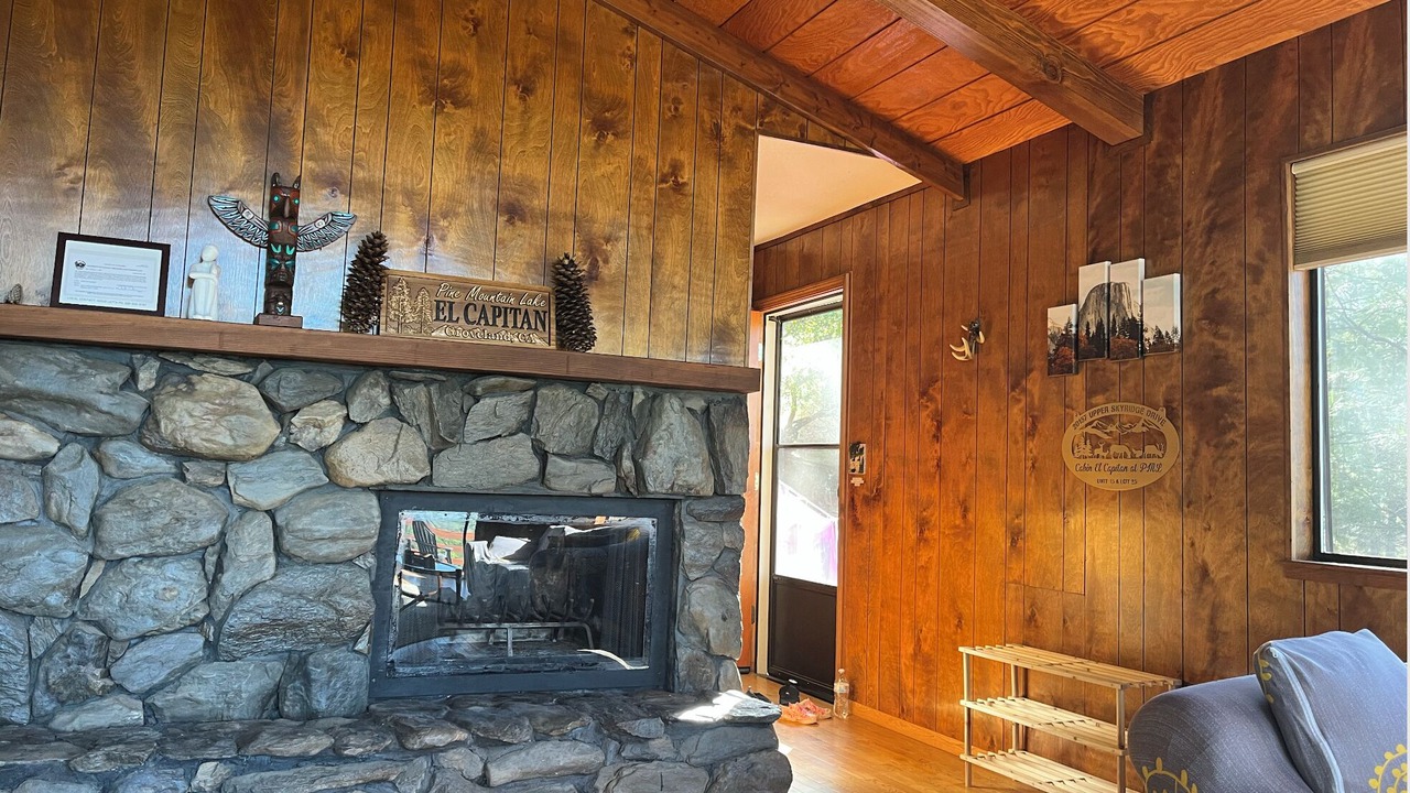 Photo of Bedroom in Groveland