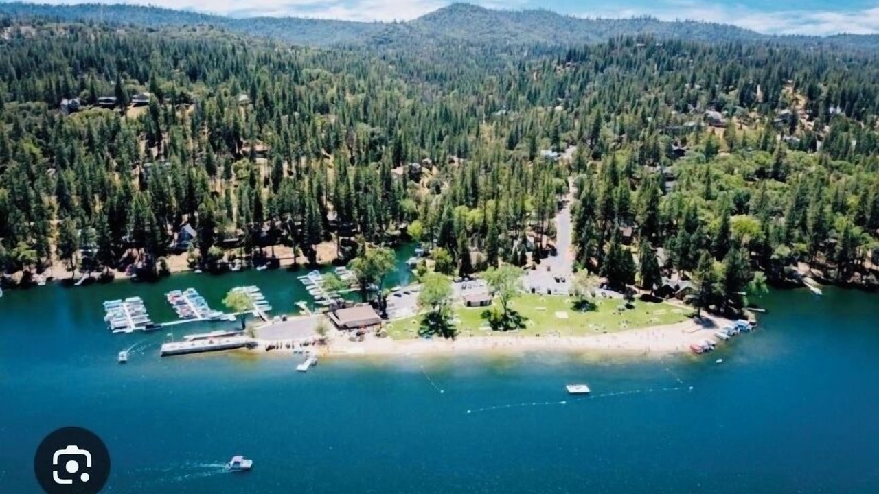 Photo of Outdoor in Groveland