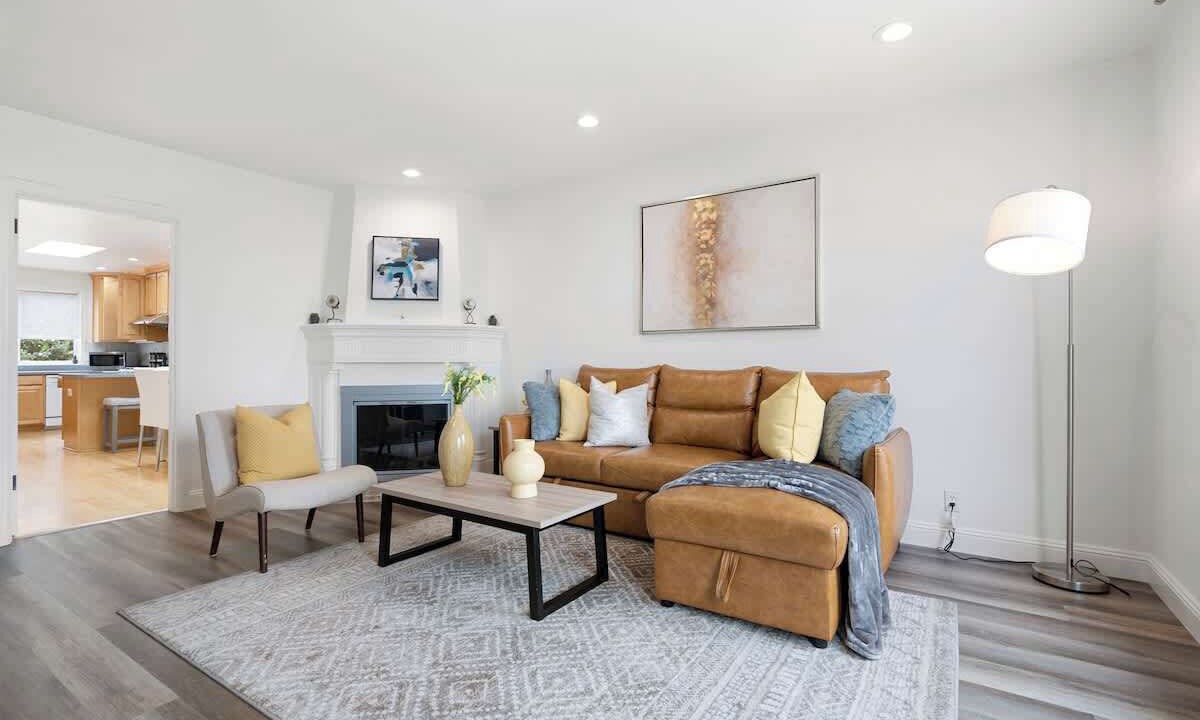 Photo of Livingroom in Daly City