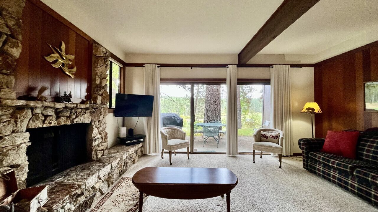 Photo of Livingroom in Graeagle