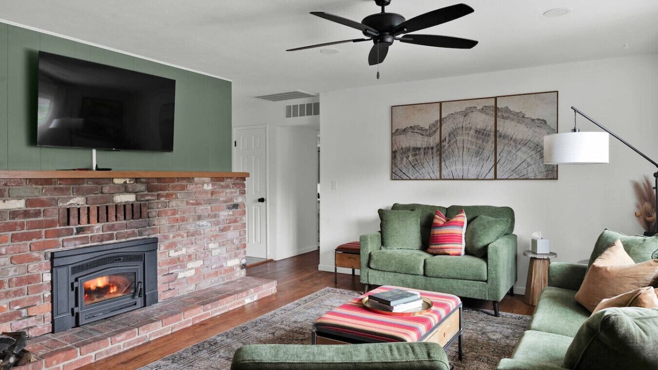 Photo of Livingroom in Redding