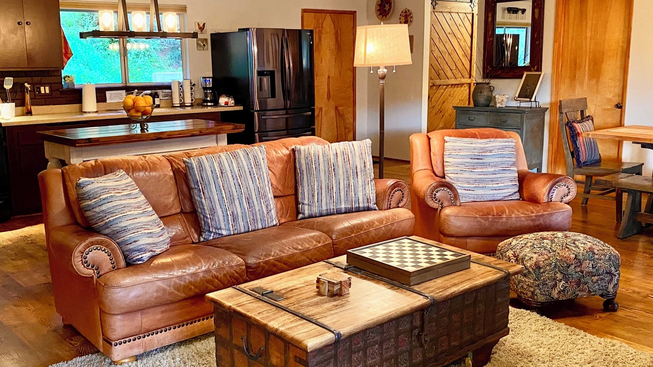 Photo of Livingroom in Springville