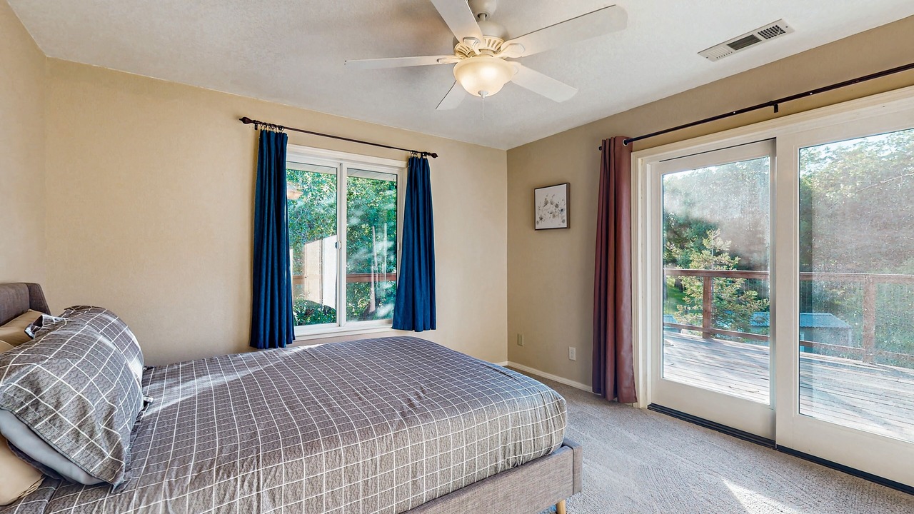 Photo of Bedroom in Coarsegold