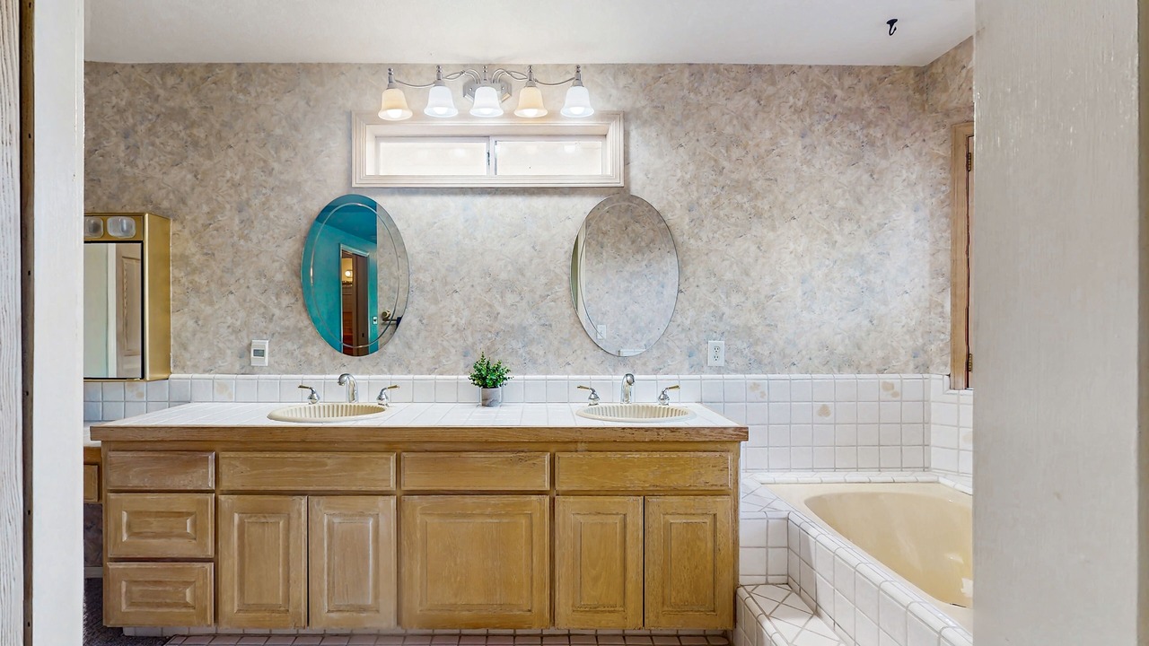 Photo of Bathroom in Coarsegold