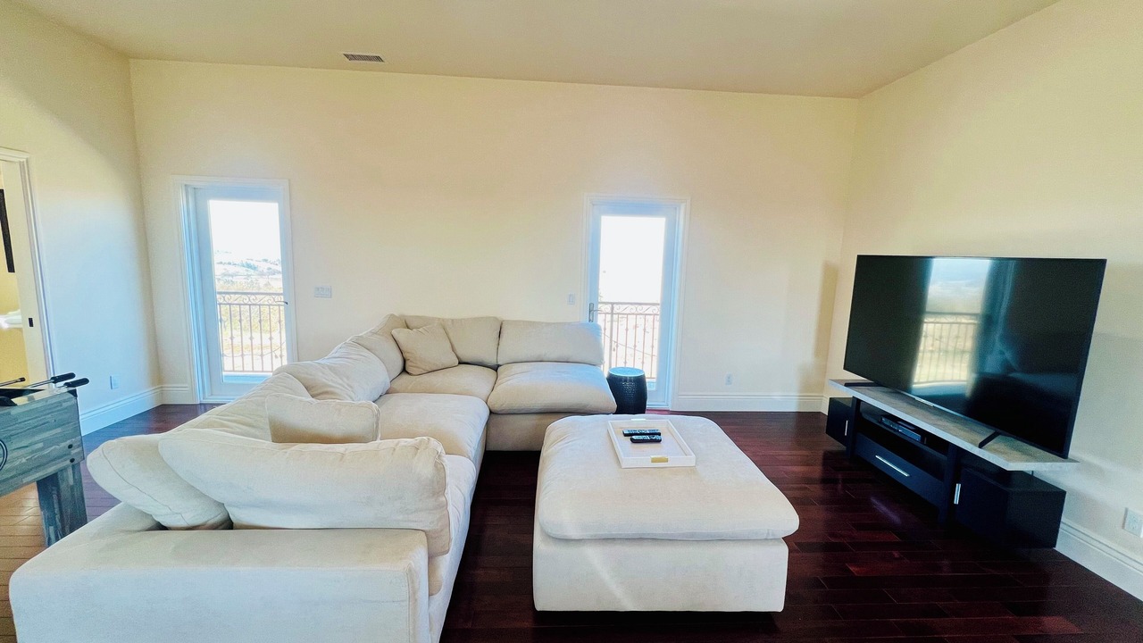 Photo of Livingroom in Creston