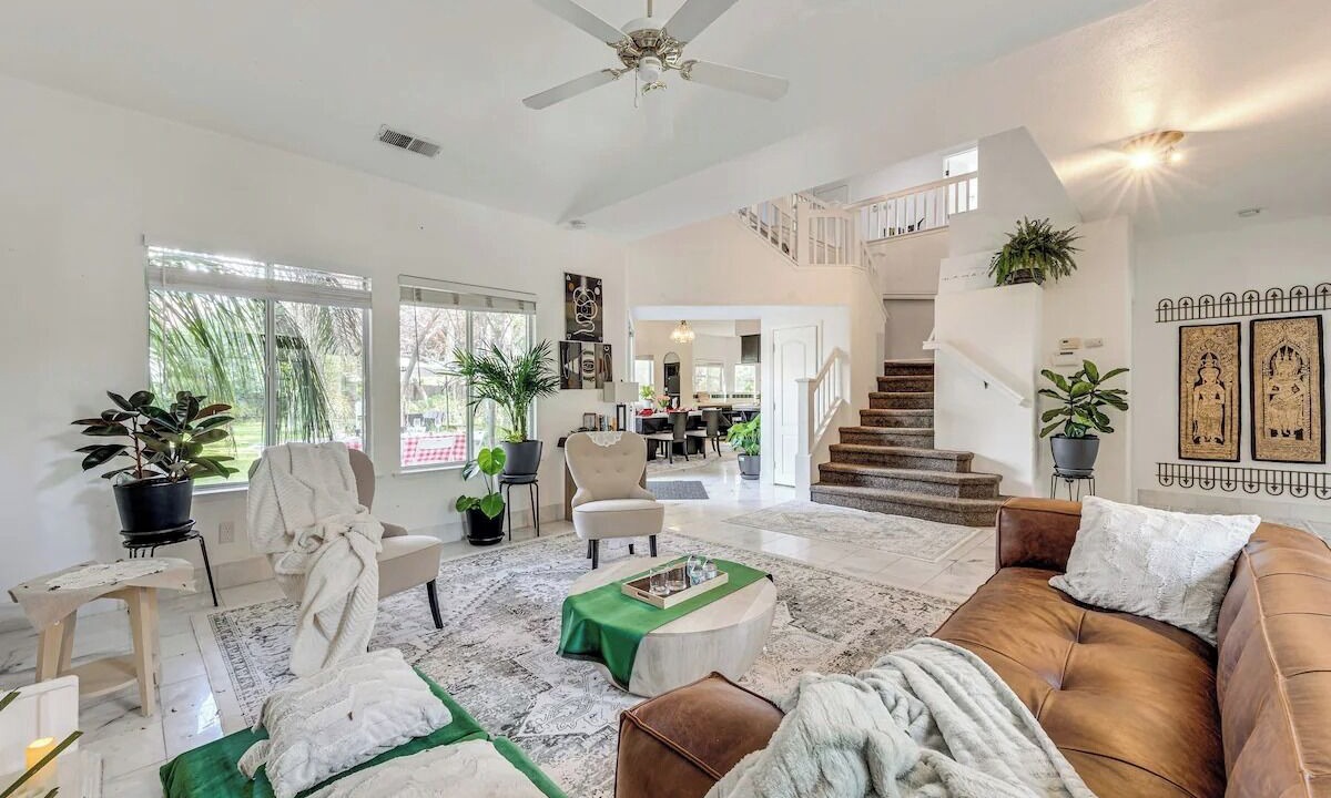 Photo of Livingroom in Raisin