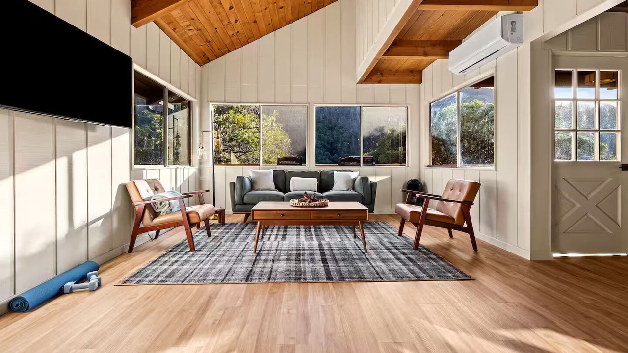 Photo of Livingroom in Camp Nelson