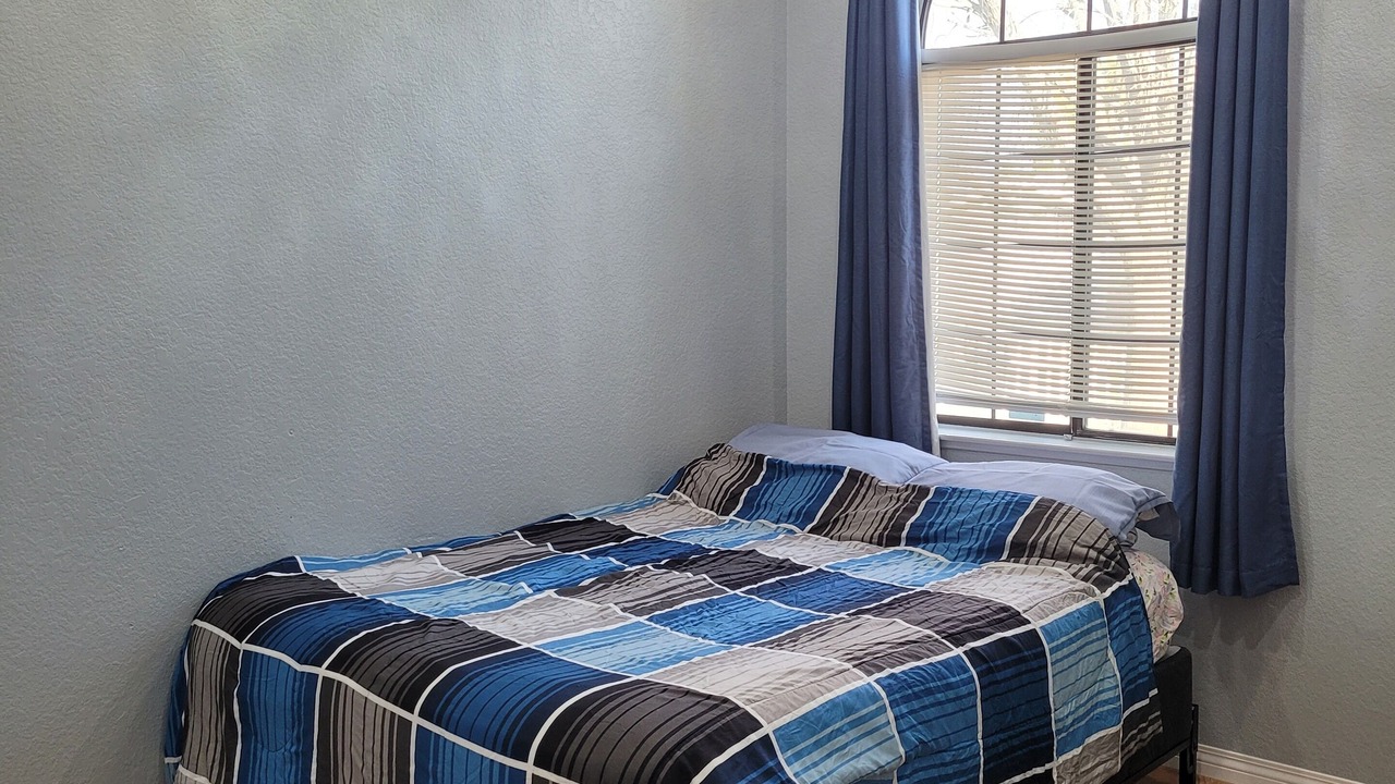 Photo of Bedroom in Palmdale