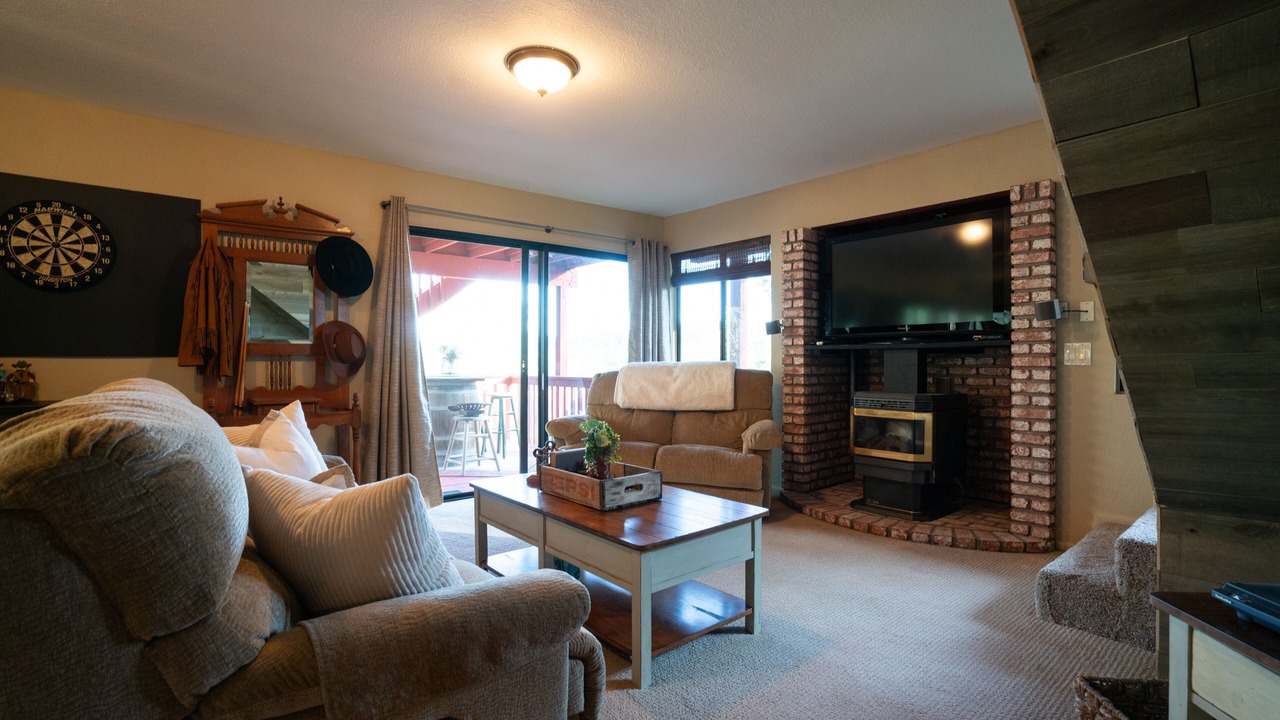 Photo of Livingroom in Oak Shores