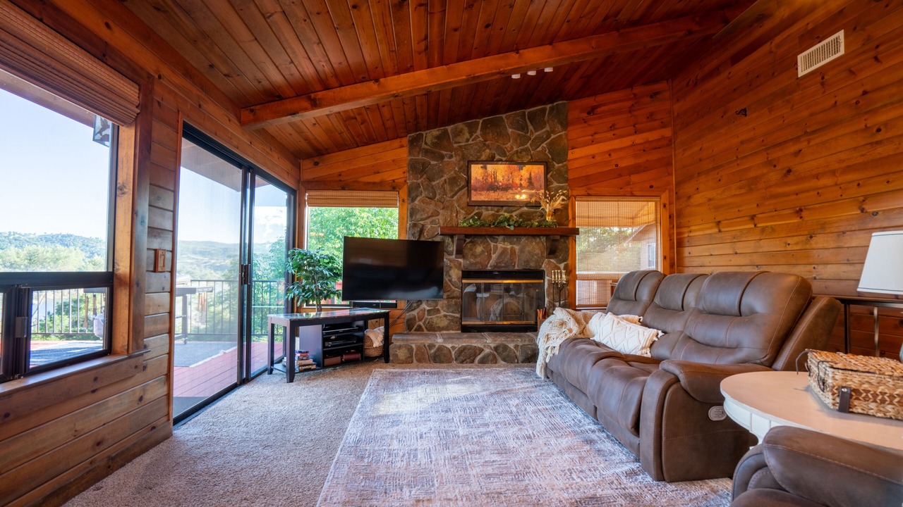Photo of Livingroom in Oak Shores
