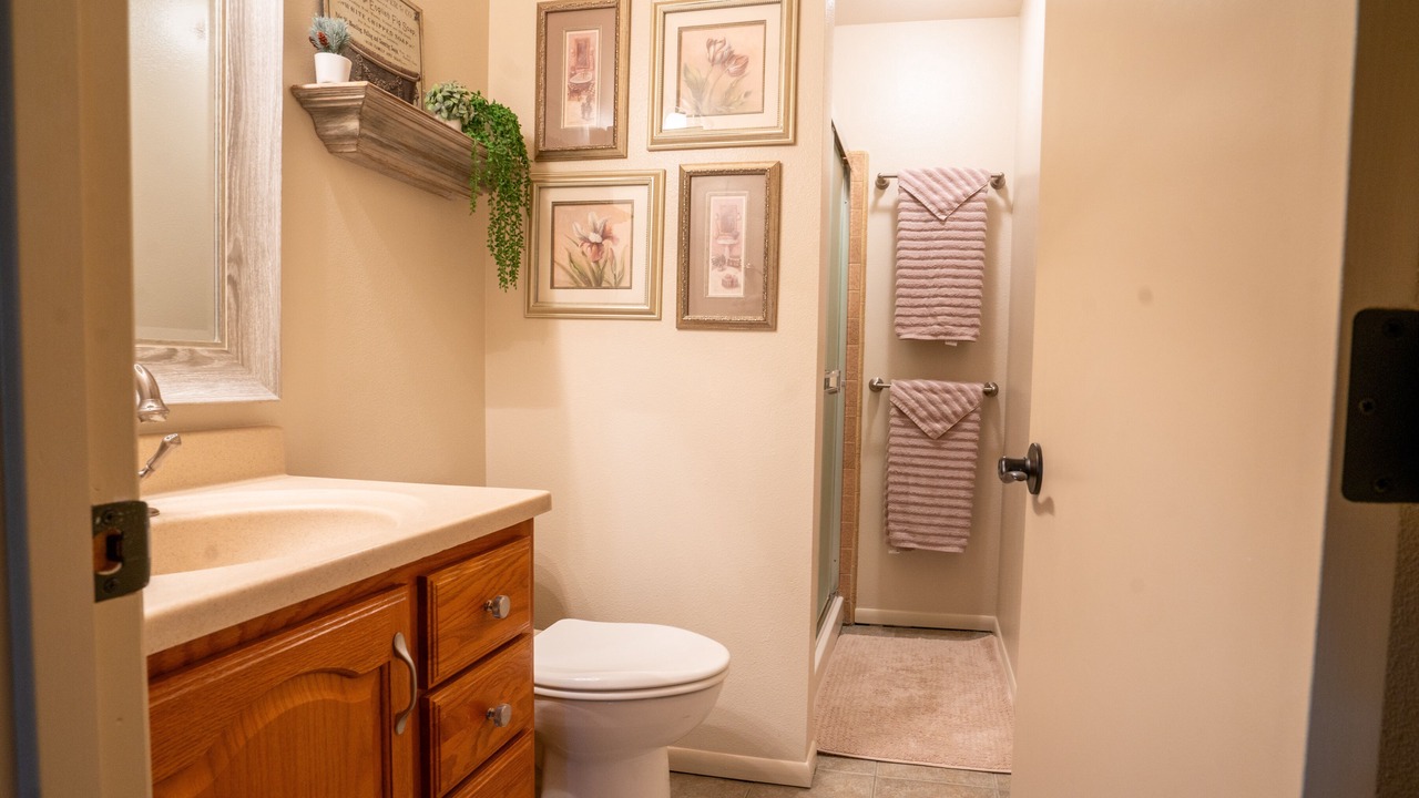 Photo of Bathroom in Oak Shores