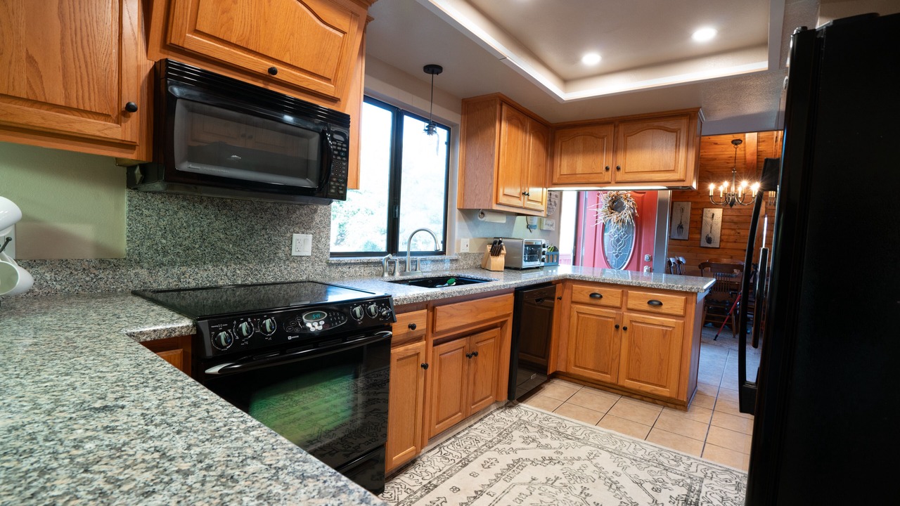 Photo of Kitchen in Oak Shores