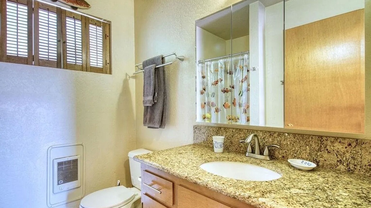 Photo of Bathroom in Long Barn