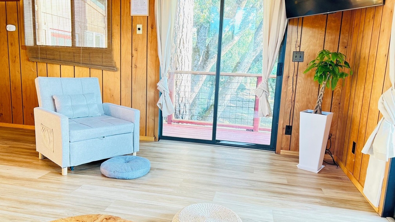 Photo of Livingroom in Midpines