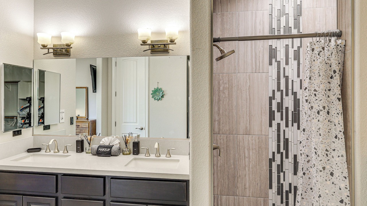 Photo of Bathroom in Lake Havasu City