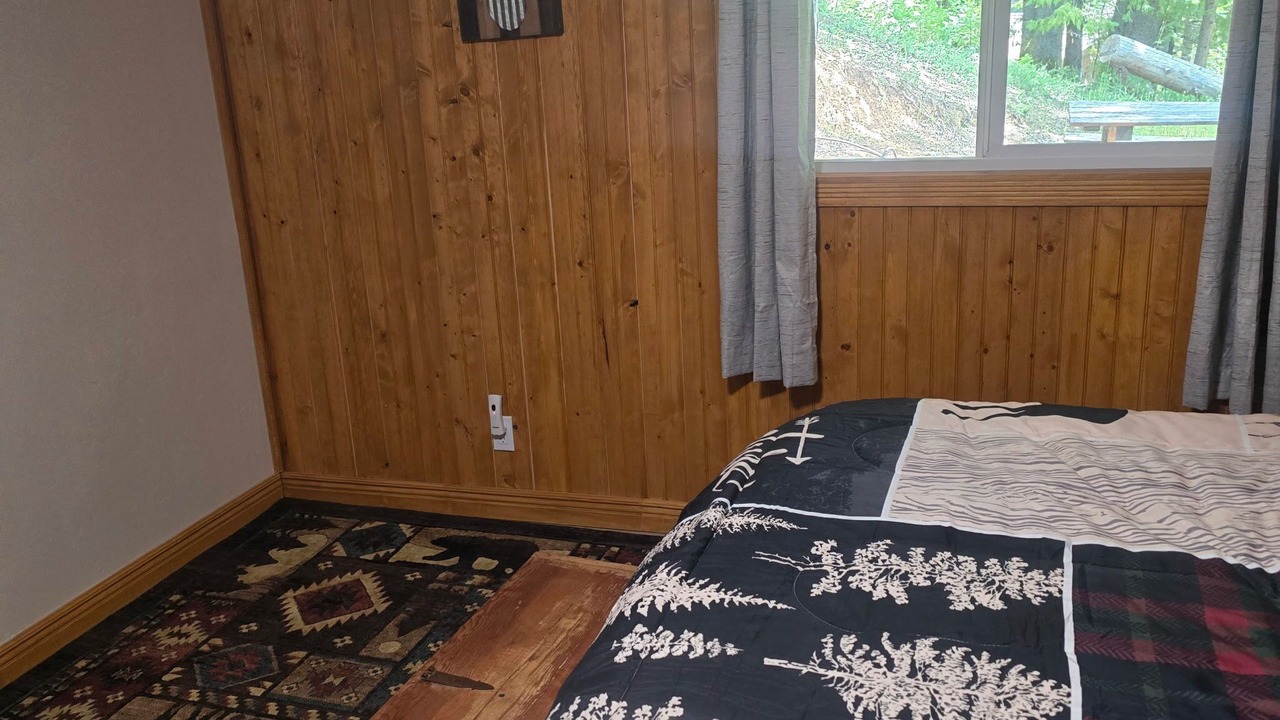 Photo of Bedroom in Phoenix Lake-Cedar Ridge