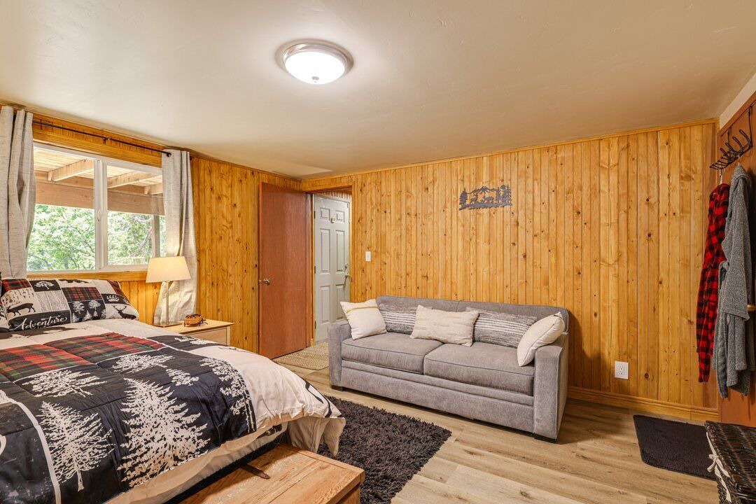 Photo of Bedroom in Phoenix Lake-Cedar Ridge