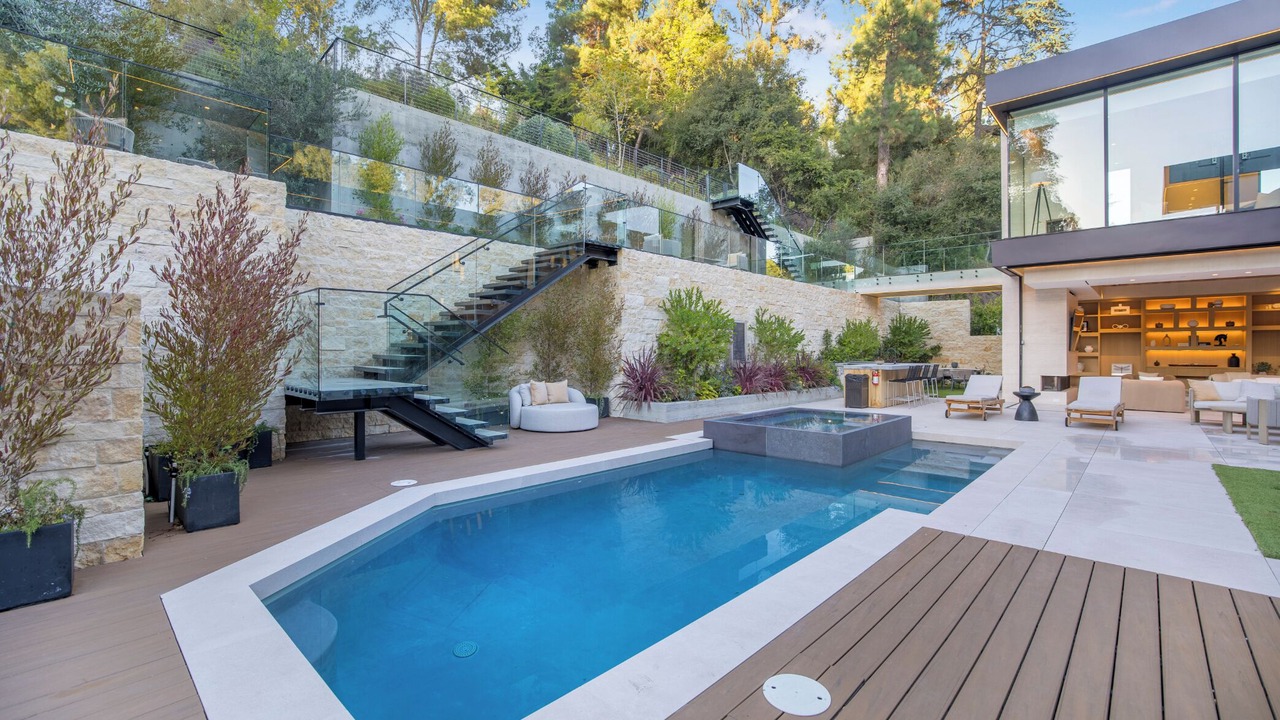 Photo of Outdoor in Beverly Hills