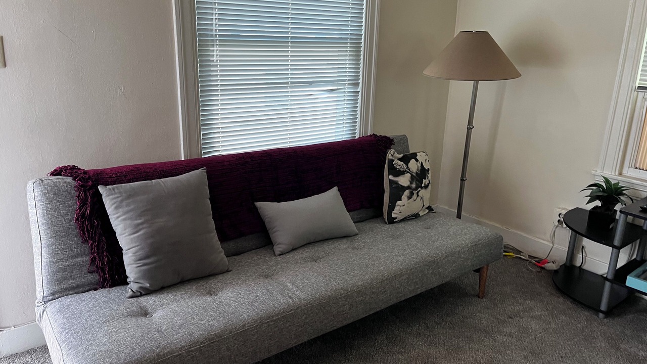 Photo of Livingroom in Oakland
