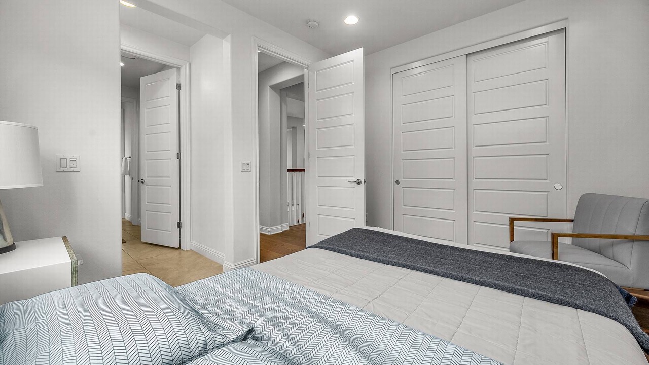 Photo of Bedroom in Mid City