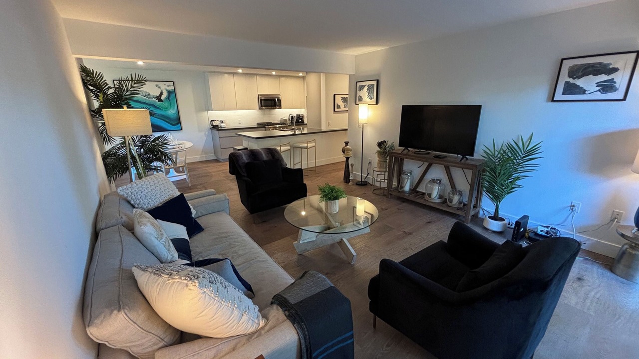 Photo of Livingroom in Sharon Heights