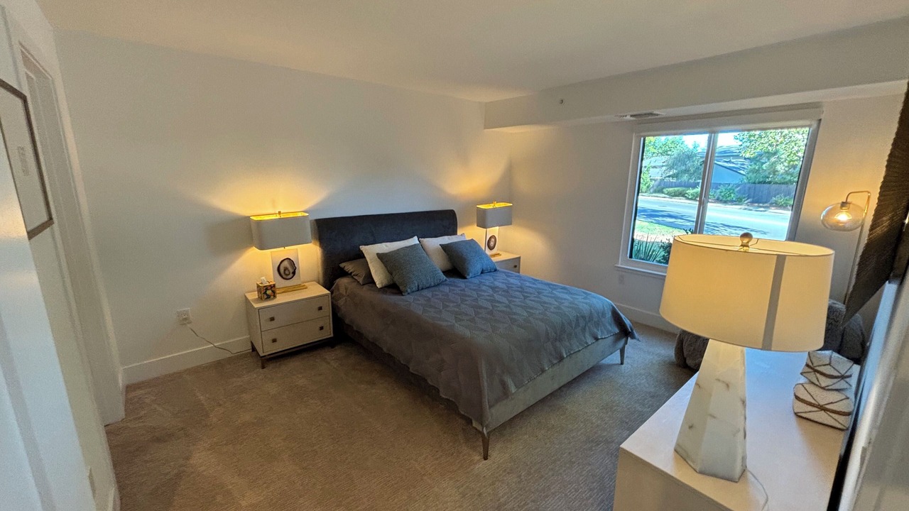 Photo of Bedroom in Sharon Heights