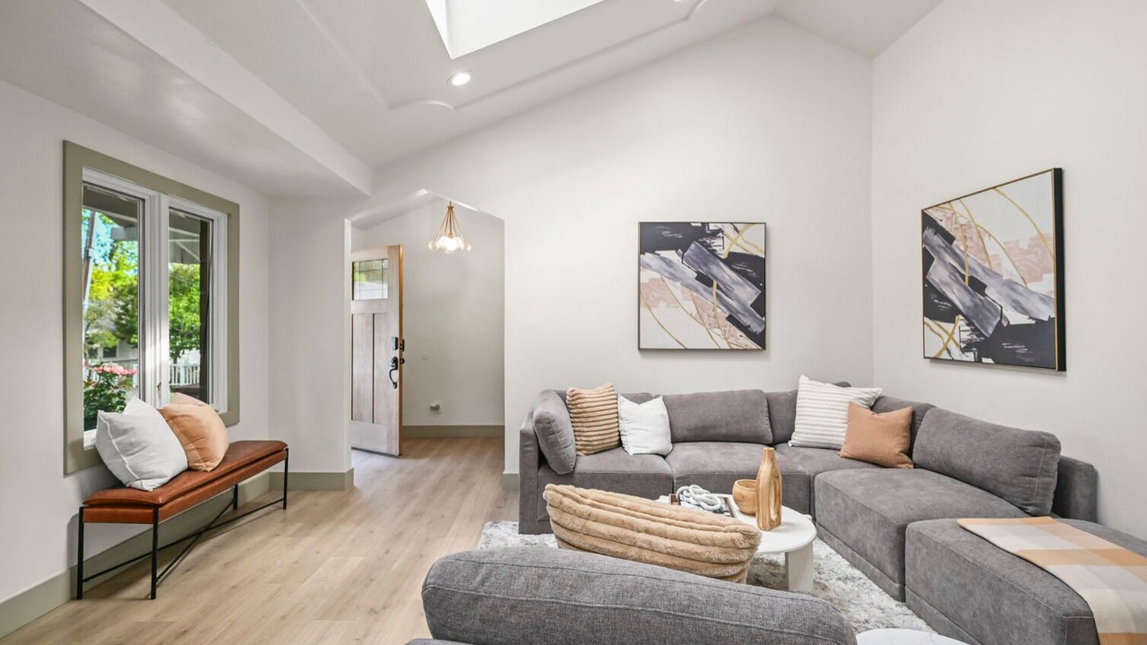 Photo of Livingroom in Walnut Creek