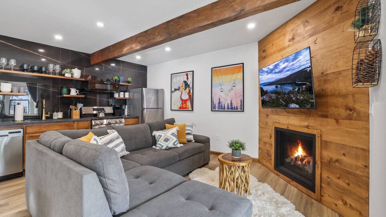 Photo of Livingroom in Tahoe Village