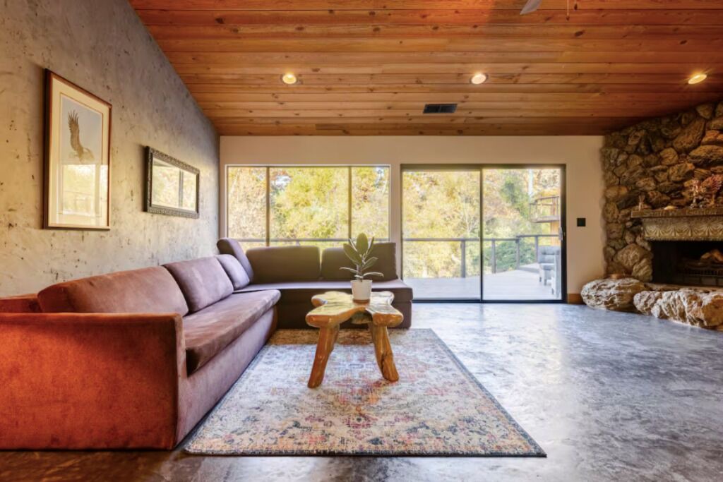 Photo of Livingroom in Three Rivers