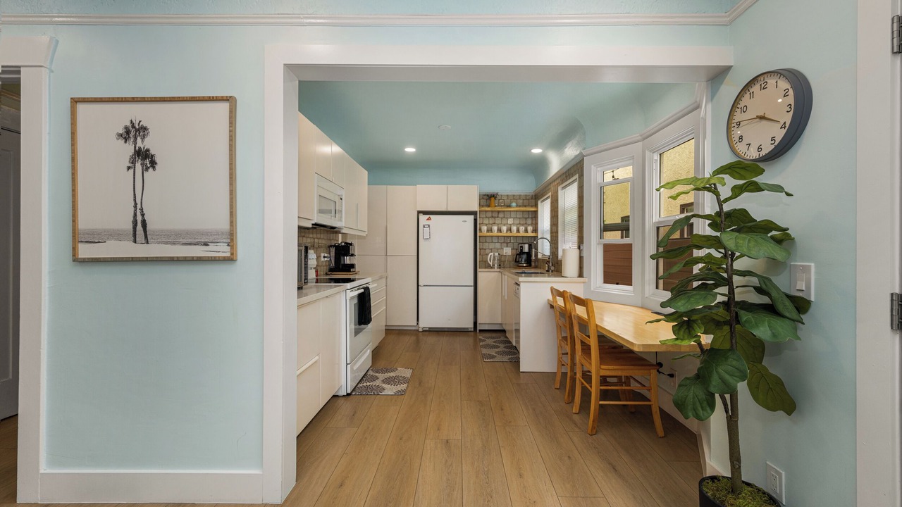 Photo of Kitchen in Alamitos Beach