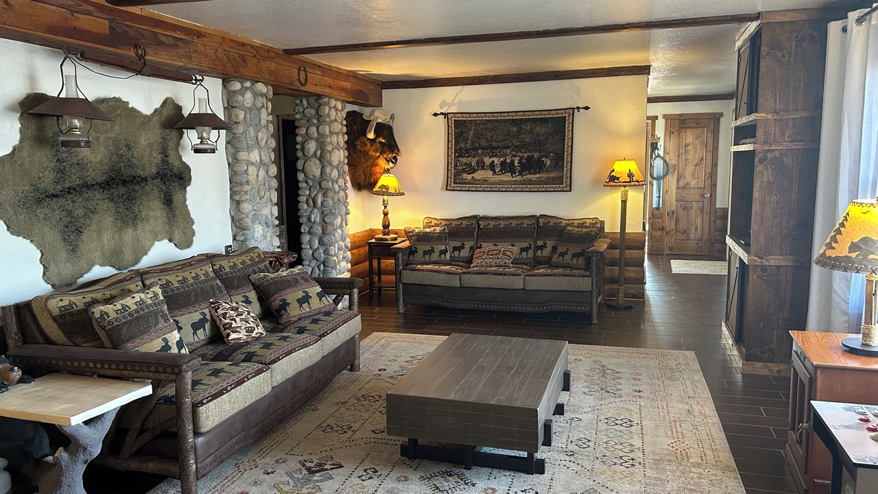 Photo of Livingroom in Three Rivers