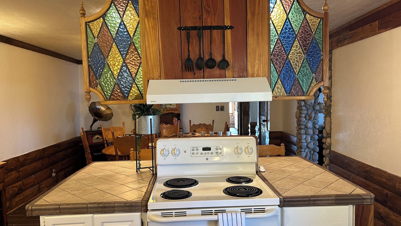 Photo of Kitchen in Three Rivers