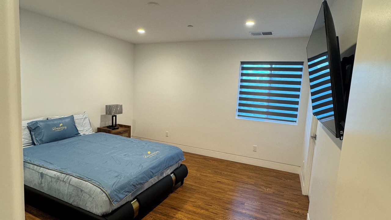 Photo of Bedroom in Frazier Park