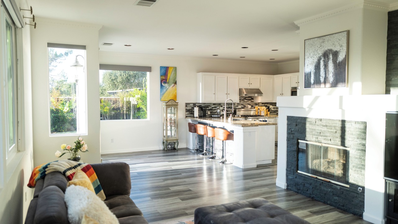 Photo of Livingroom in Castro Valley