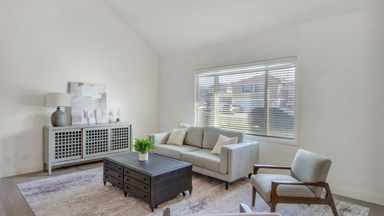 Photo of Bedroom in Huntington Beach