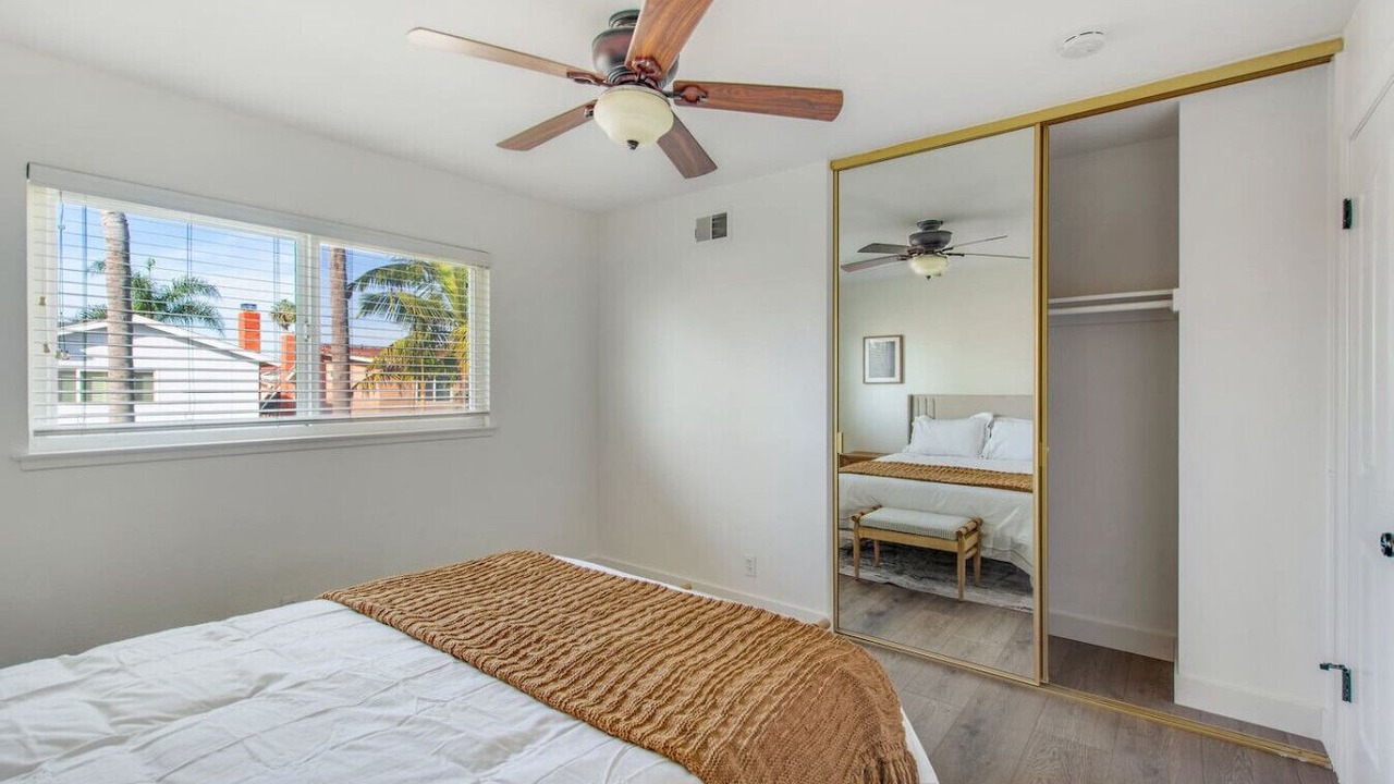 Photo of Bedroom in Huntington Beach