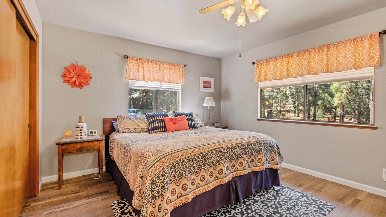 Photo of Bedroom in Groveland