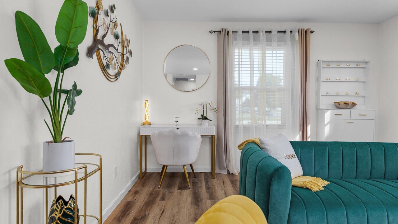 Photo of Livingroom in Riviera - Westchester
