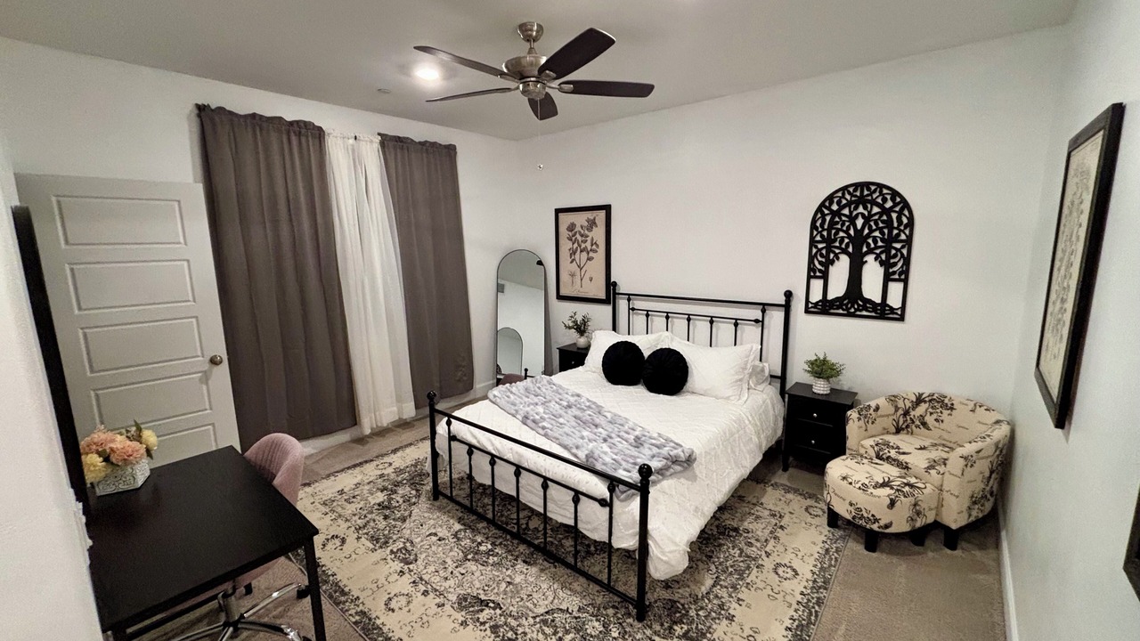 Photo of Bedroom in Greenacres